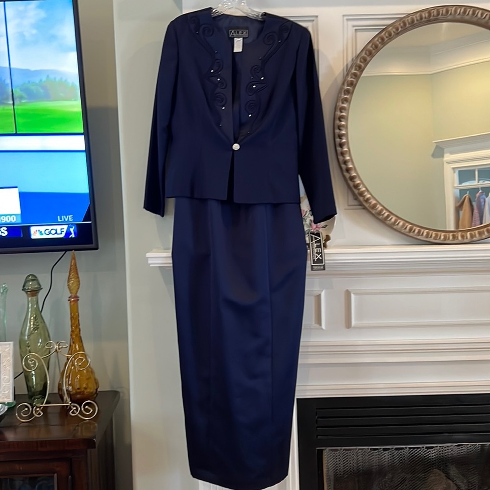 NWT Alex Evenings size 10 Navy blue 2-piece formal dress and jacket set
